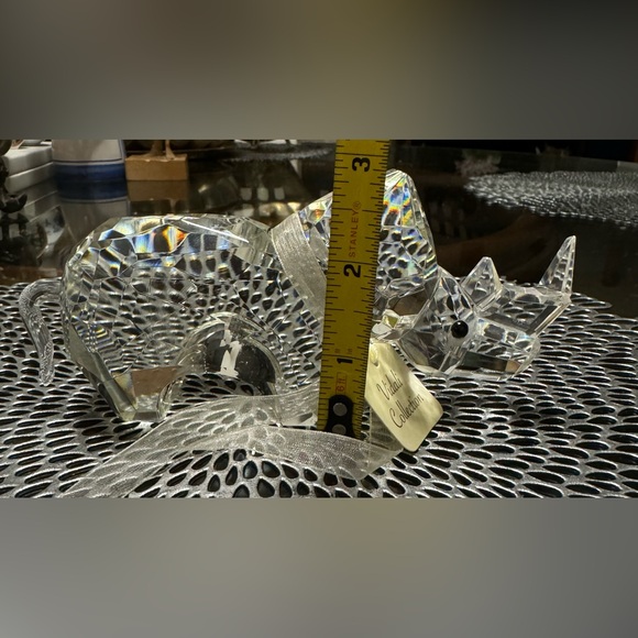 Crystal Rhinoceros figure by Vidali Collection 6” X 3” **read** - Picture 8 of 8